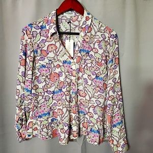 Floral blouse with ruffle detail